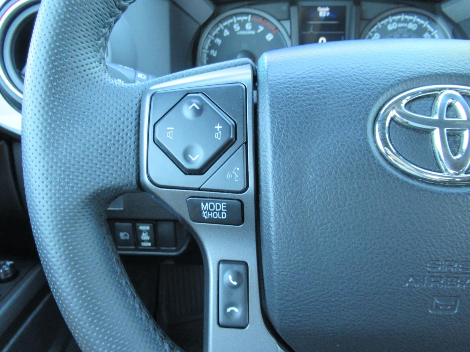 2022 Toyota Tacoma 2WD SR5