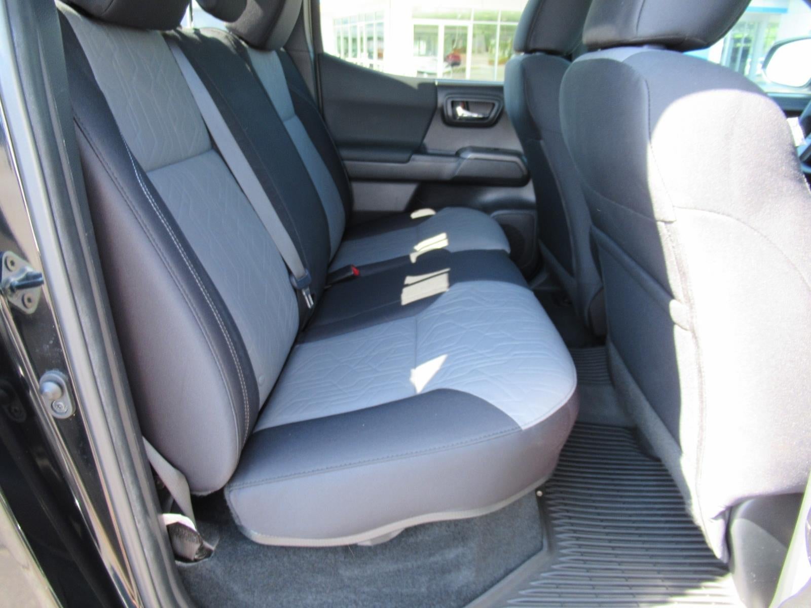 2022 Toyota Tacoma 2WD SR5