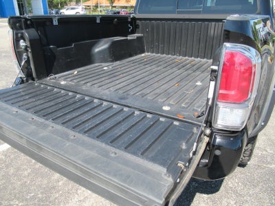 2022 Toyota Tacoma 2WD SR5