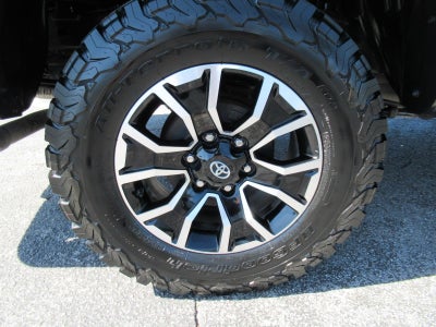 2022 Toyota Tacoma 2WD SR5