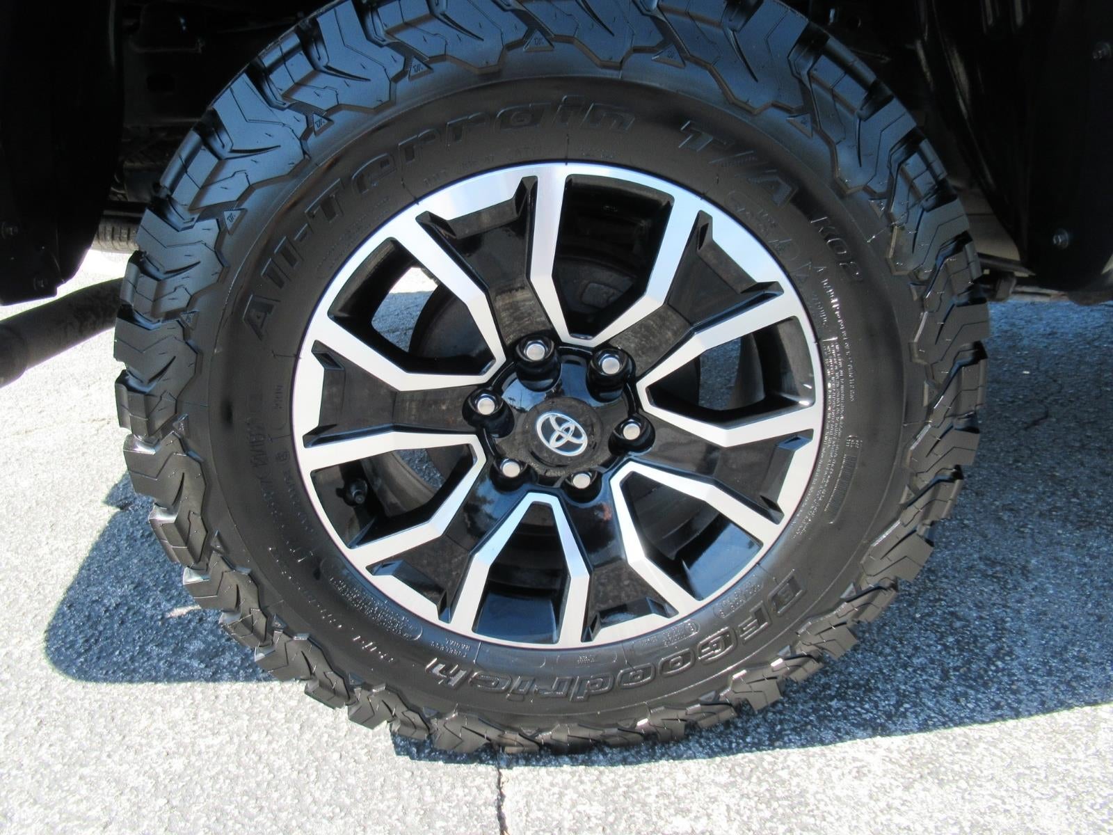 2022 Toyota Tacoma 2WD SR5