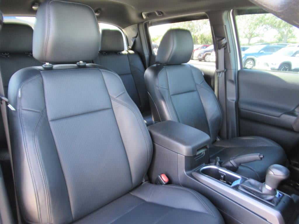 2022 Toyota Tacoma 4WD SR