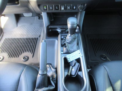 2022 Toyota Tacoma 4WD SR