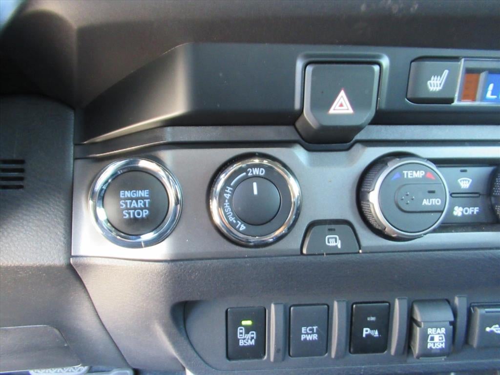 2022 Toyota Tacoma 4WD SR