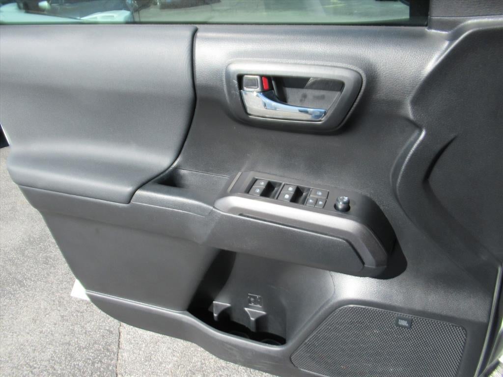 2022 Toyota Tacoma 4WD SR