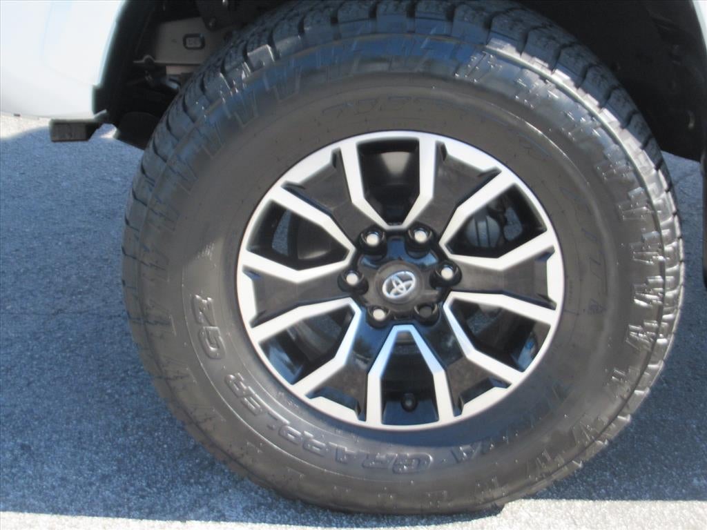 2022 Toyota Tacoma 4WD SR