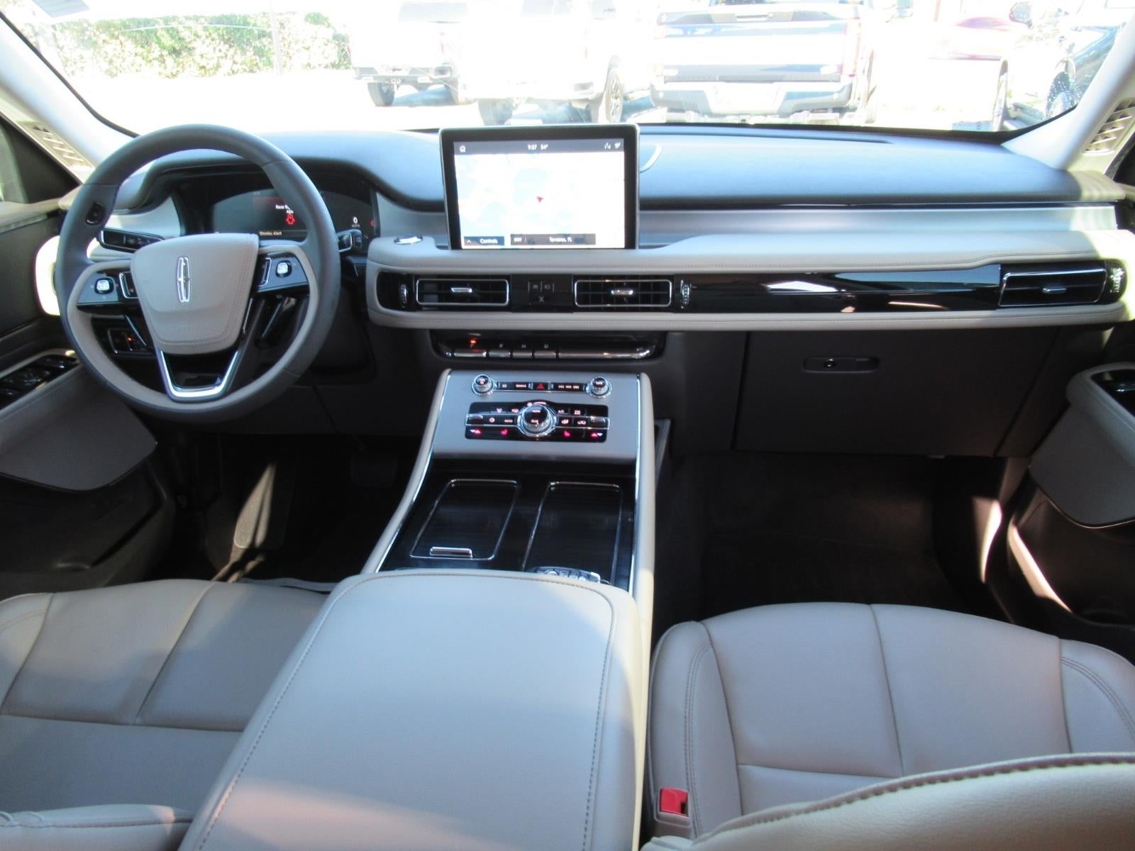 2023 Lincoln Aviator Standard