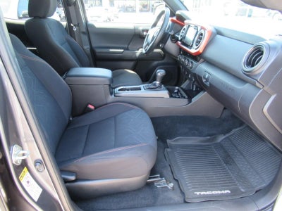 2016 Toyota Tacoma SR