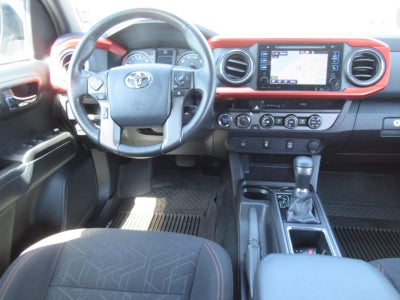 2016 Toyota Tacoma SR