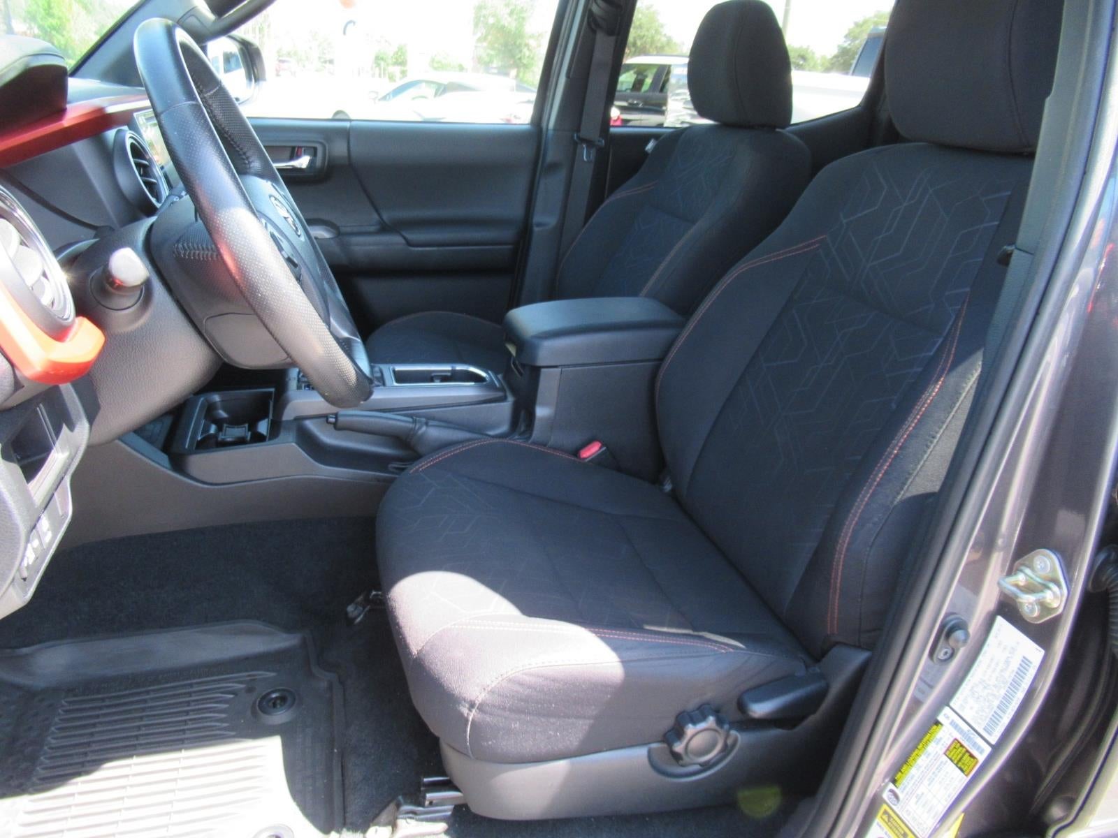 2016 Toyota Tacoma SR