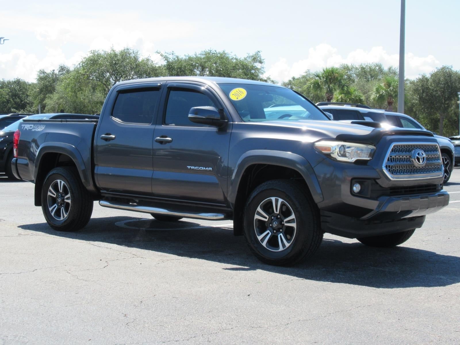 2016 Toyota Tacoma SR