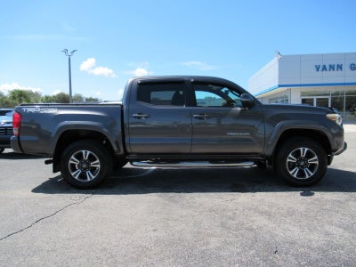 2016 Toyota Tacoma SR