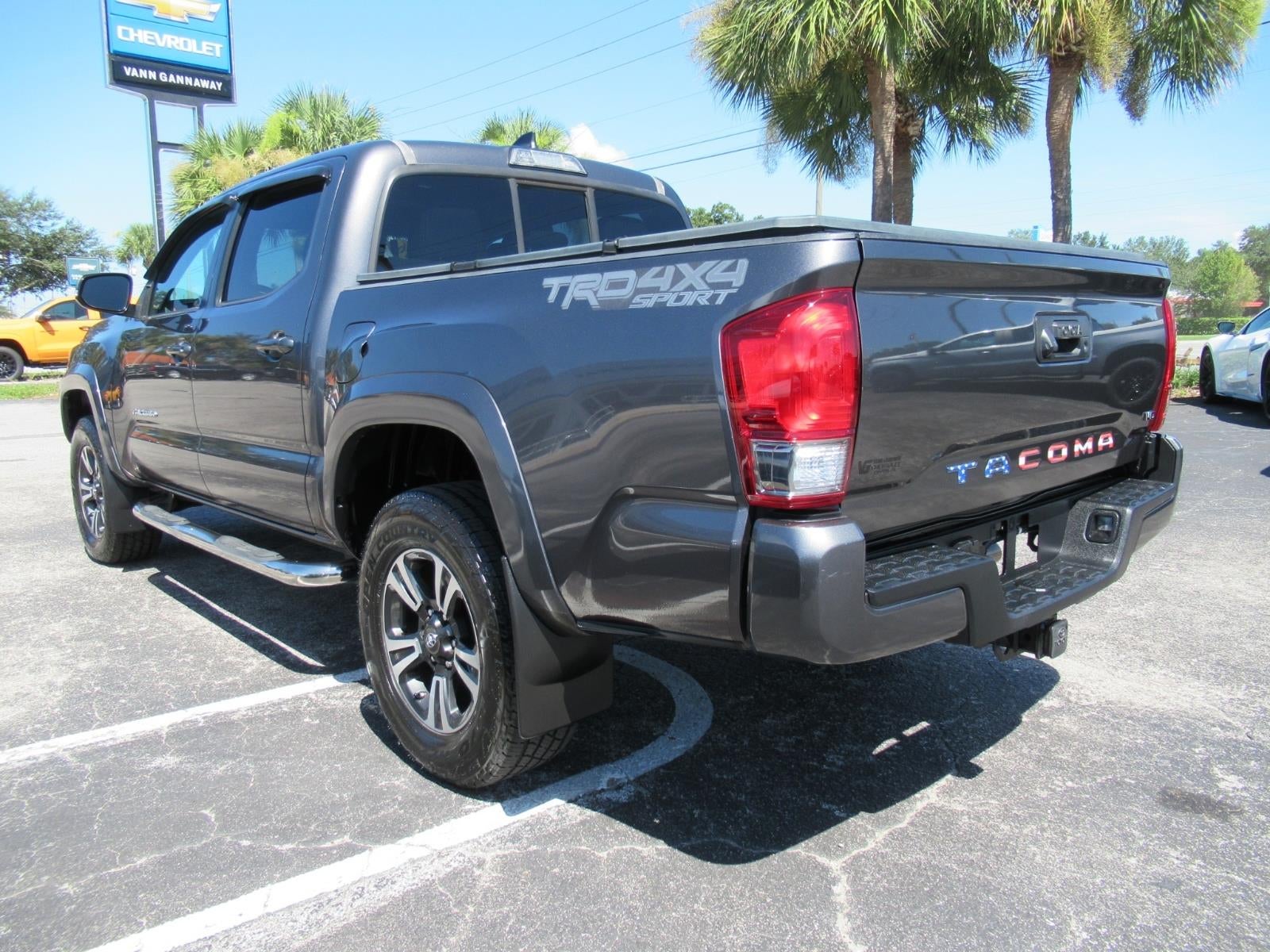 2016 Toyota Tacoma SR