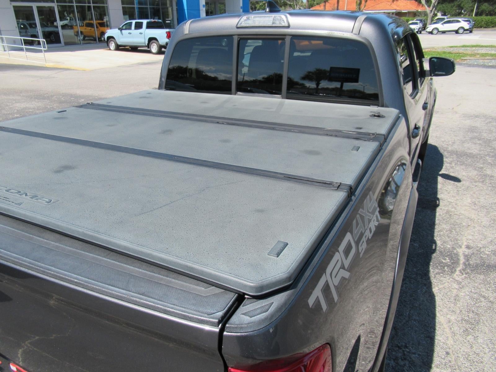 2016 Toyota Tacoma SR