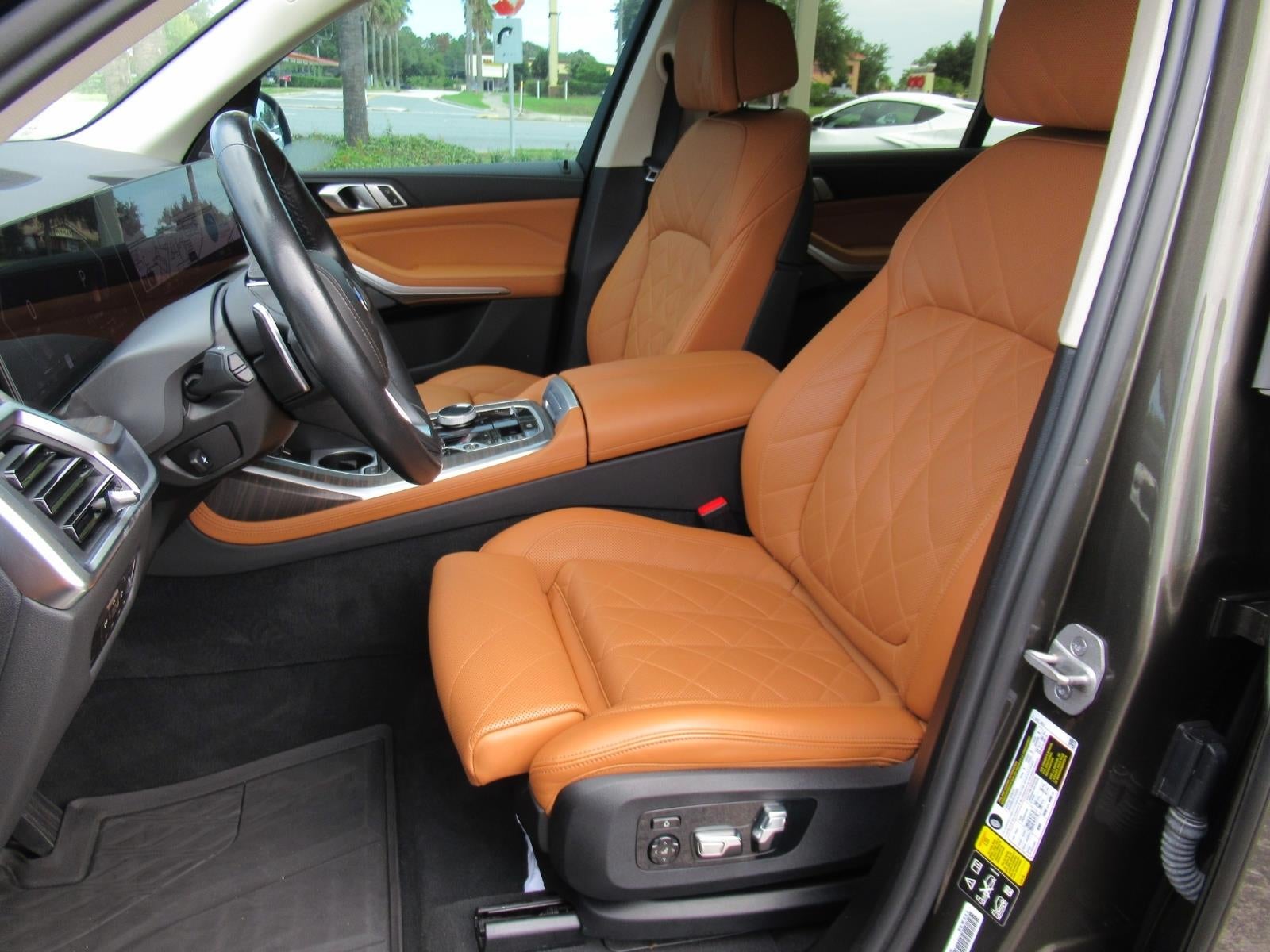 2023 BMW X7 xDrive40i
